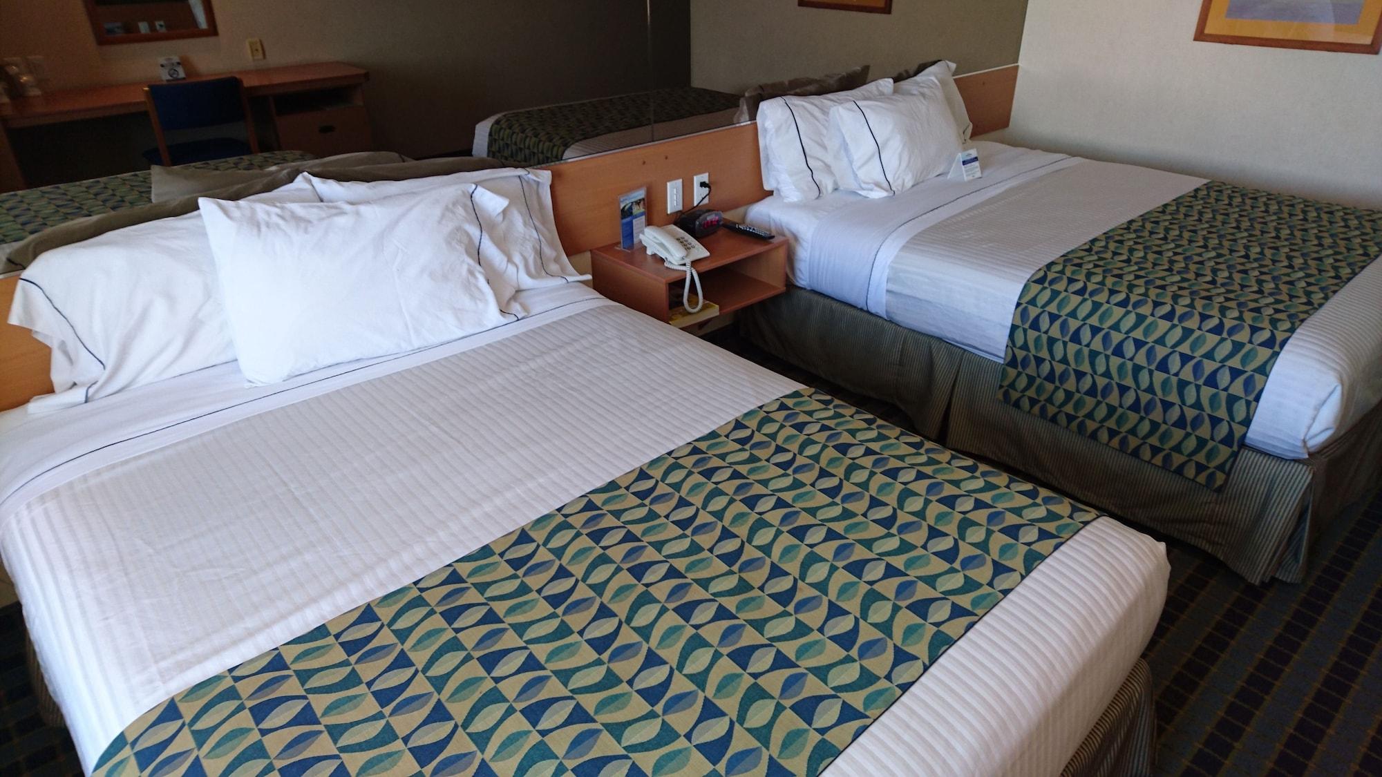 Microtel Inn & Suites By Wyndham Chihuahua Zewnętrze zdjęcie